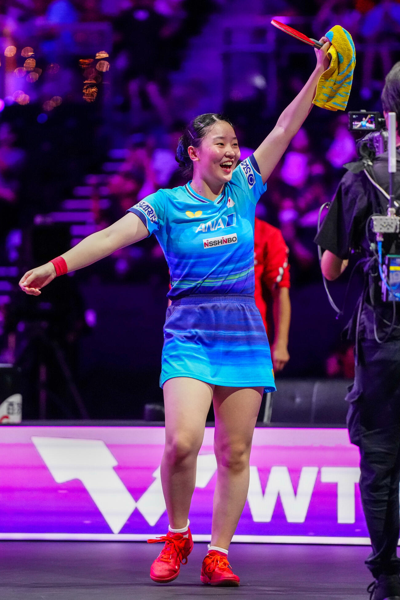 女子決勝の第6ゲーム、陳幸同からポイントを奪い、優勝を決め歓喜する張本美和（撮影・江口和貴）