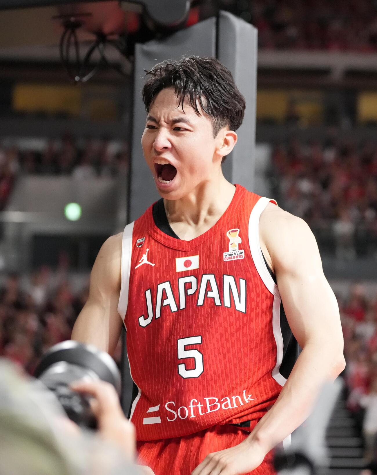 日本対韓国　2Q、シュートを決め雄叫びを上げる河村勇輝（撮影・小島史椰）
