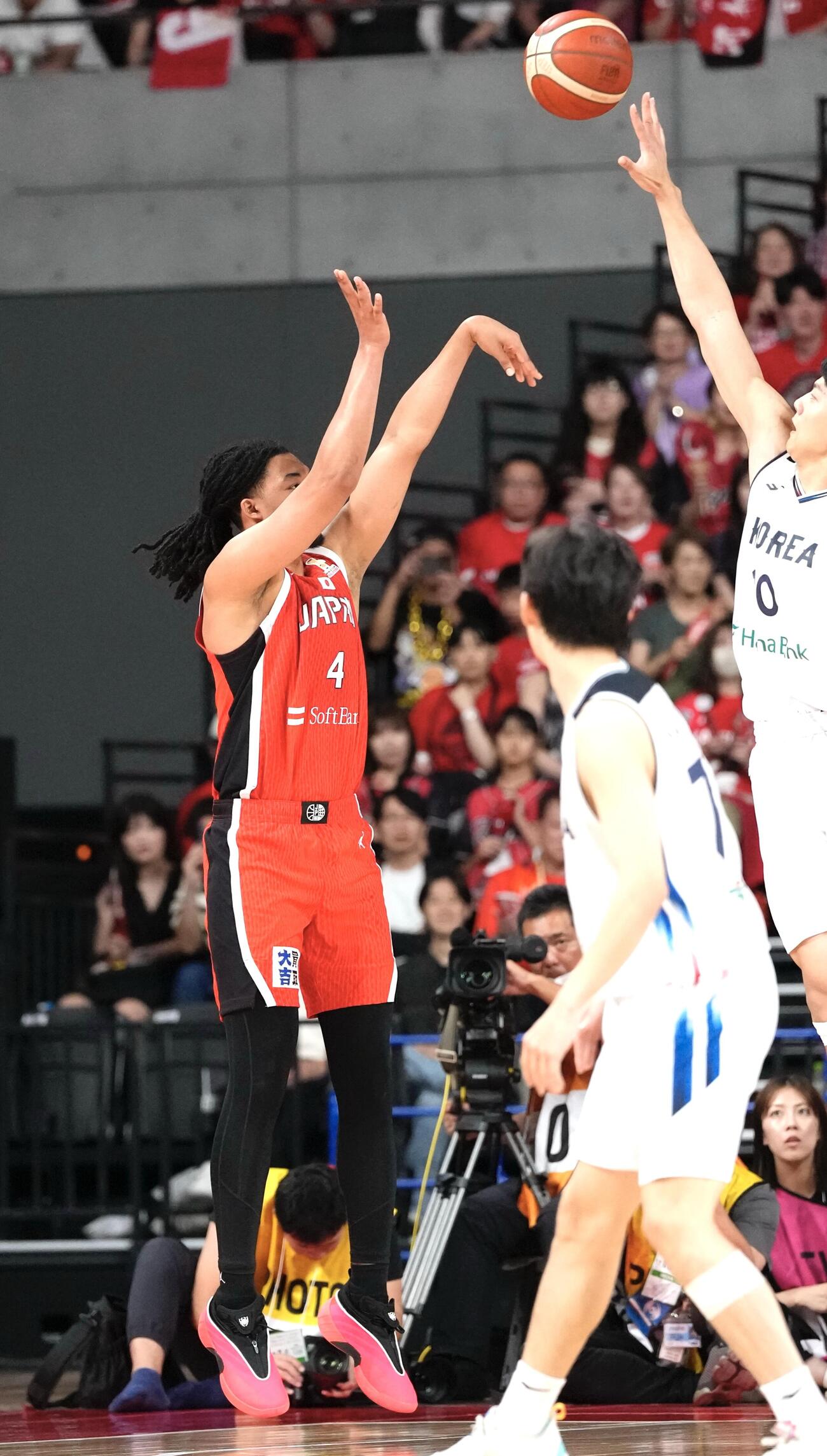 シューティングをする八村塁（撮影・小島史椰）