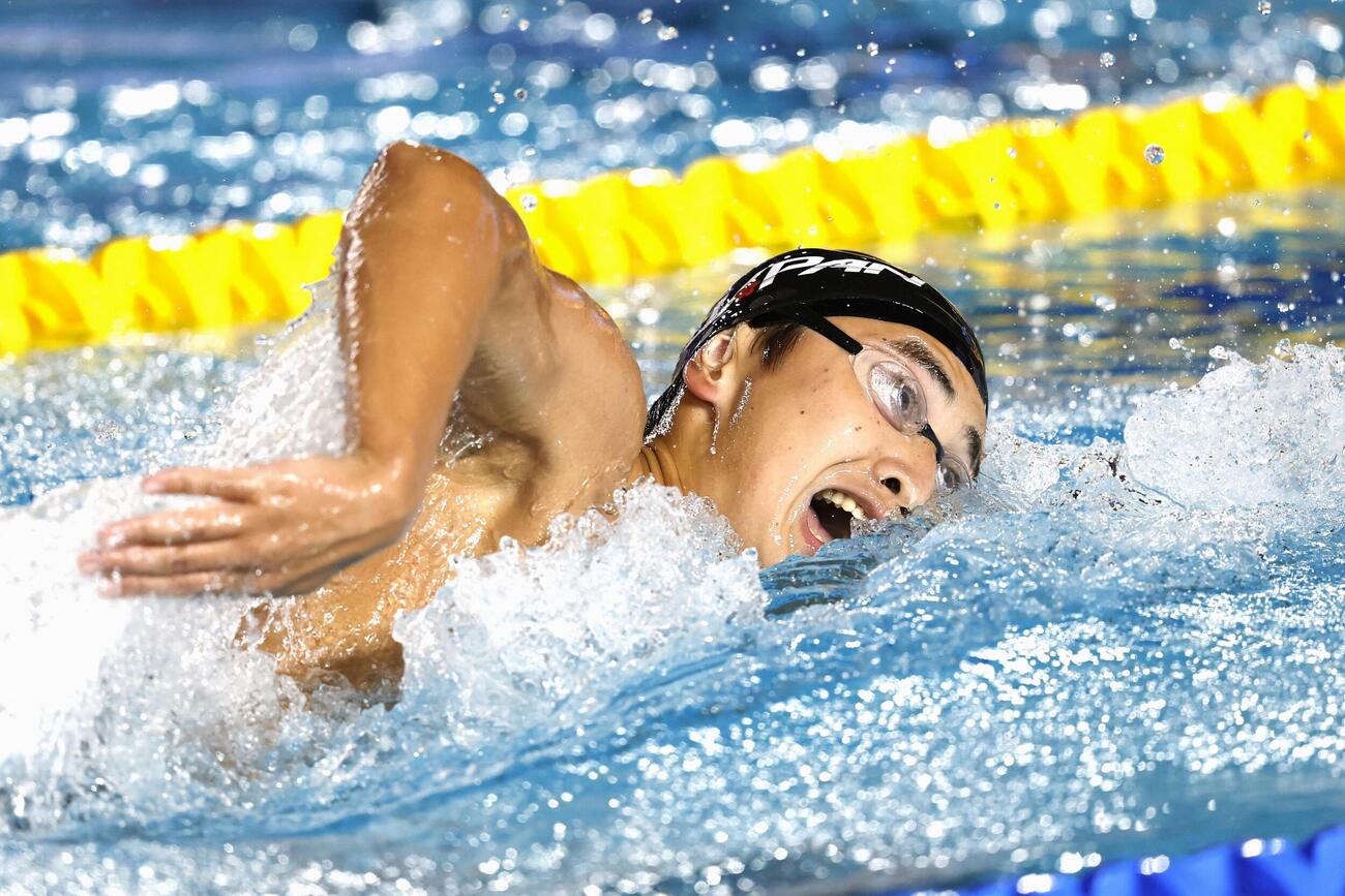 男子1500メートル自由形で力泳する今福和志。14分42秒59の日本新で2位に入った（共同）