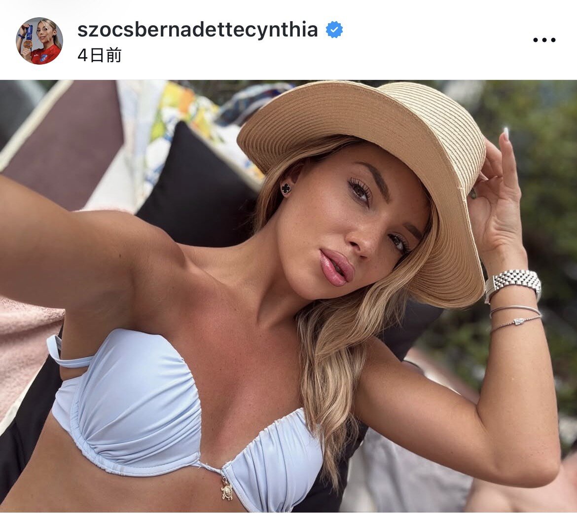 インスタグラムで白色のビキニショットを公開したセーチ