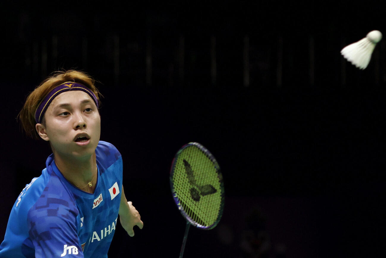 男子シングルス準々決勝　プレーする奈良岡功大＝ニューデリー（ロイター＝共同）