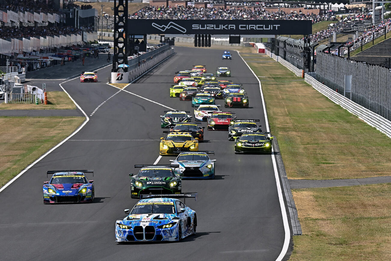 GT300クラスで好スタートを切った9号車（GTA提供）