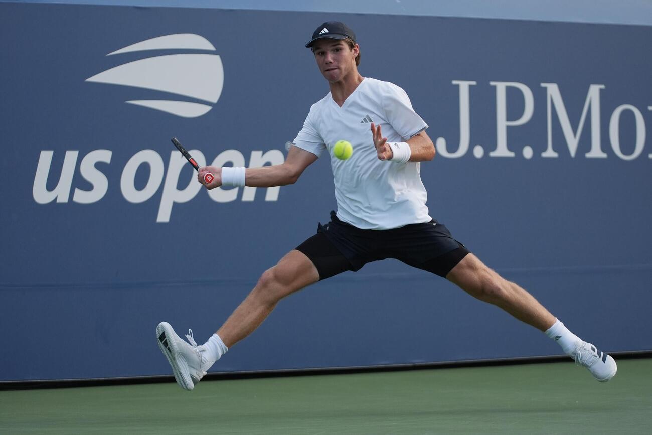 全米オープンのシングルス予選2回戦で錦織圭と対戦するアントニウス（AP）