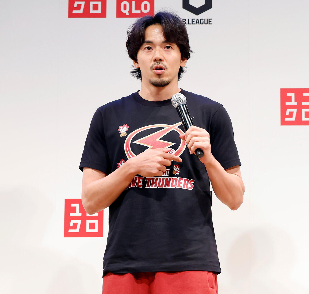 登壇し、話す川崎篠山竜青（撮影・山本朝陽）