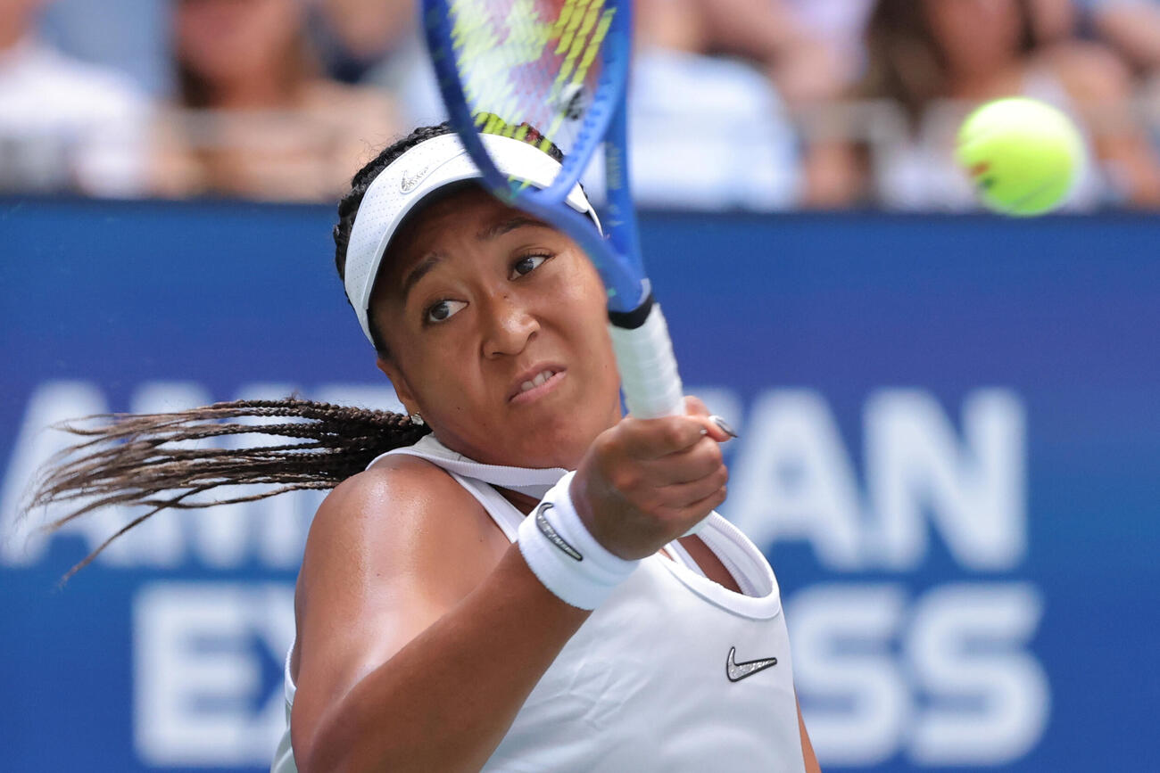 女子シングルス2回戦でカテリナ・シニアコバに勝利した大坂なおみ（AP）