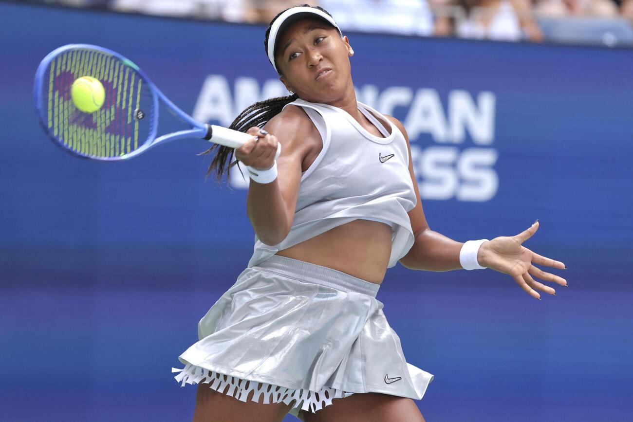 女子シングルス2回戦でカテリナ・シニアコバに勝利した大坂なおみ＝ニューヨーク（AP＝共同）
