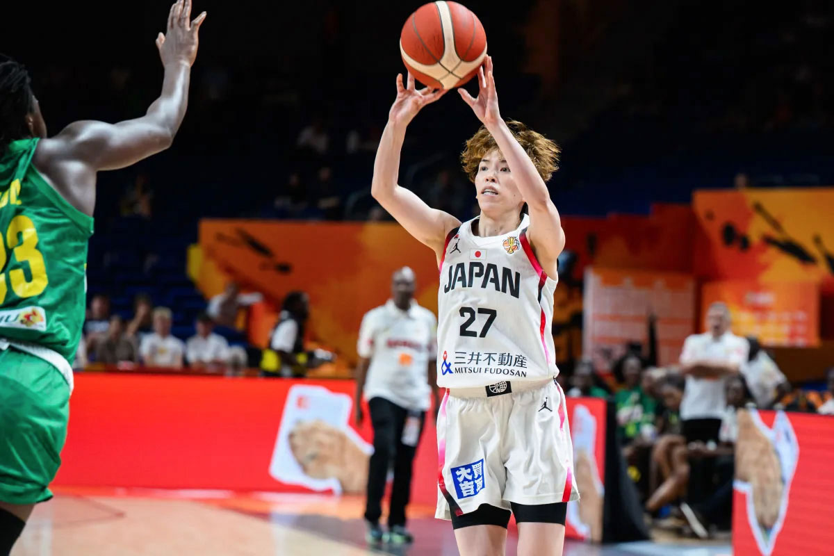 マリ戦でシュートを放つ林（（C）FIBA）（共同）