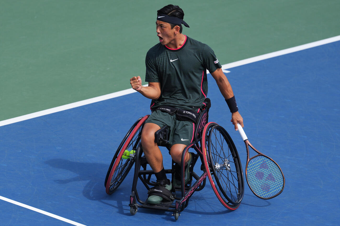 全米オープン車いすの部男子シングルス決勝　ガッツポーズを見せる小田凱人（AP）