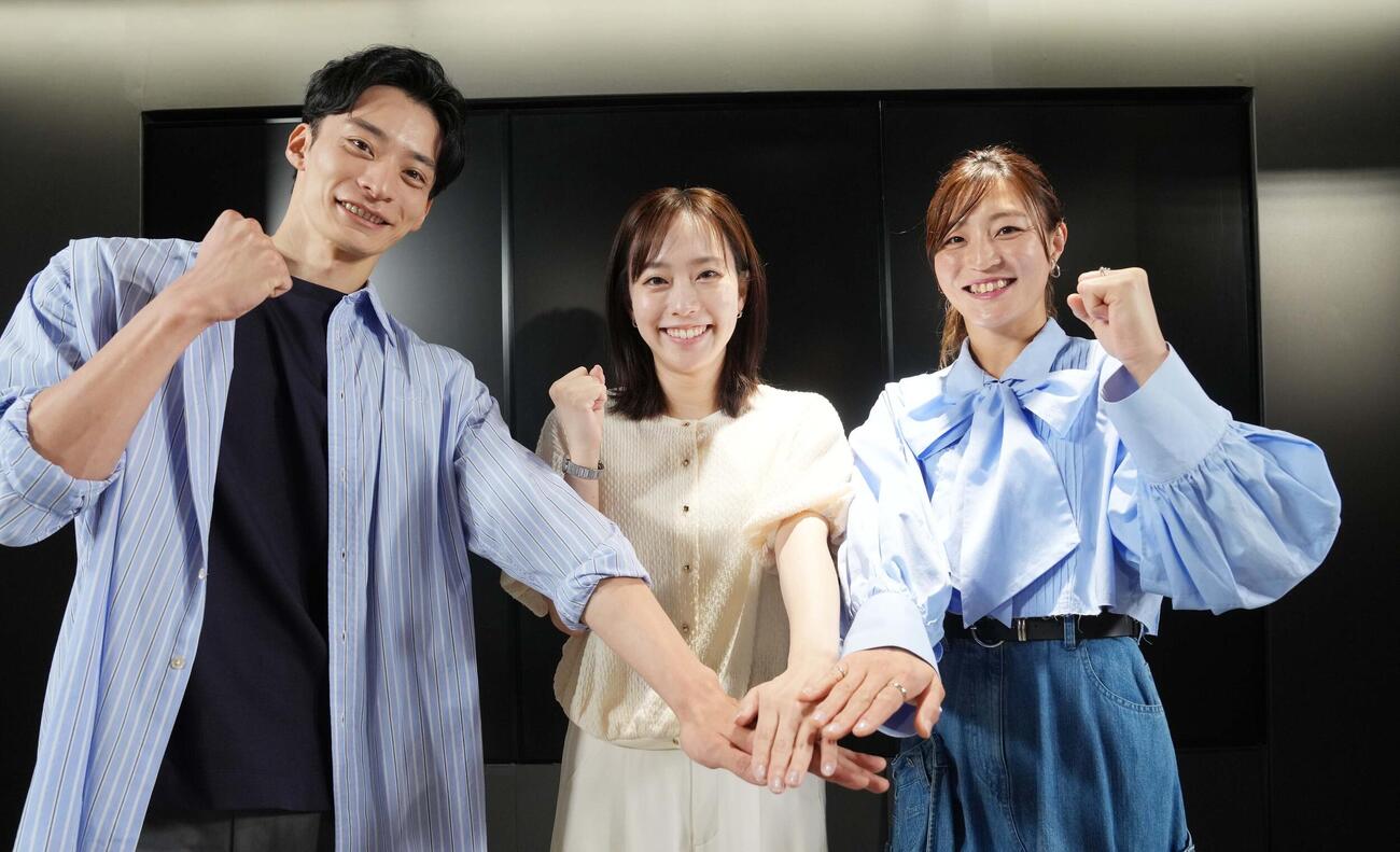 左からアスリートアンバサダーの入江陵介さん、スペシャルアスリートアンバサダーの石川佳純さん、アスリートアンバサダーの角田夏実さん（撮影・小沢裕）