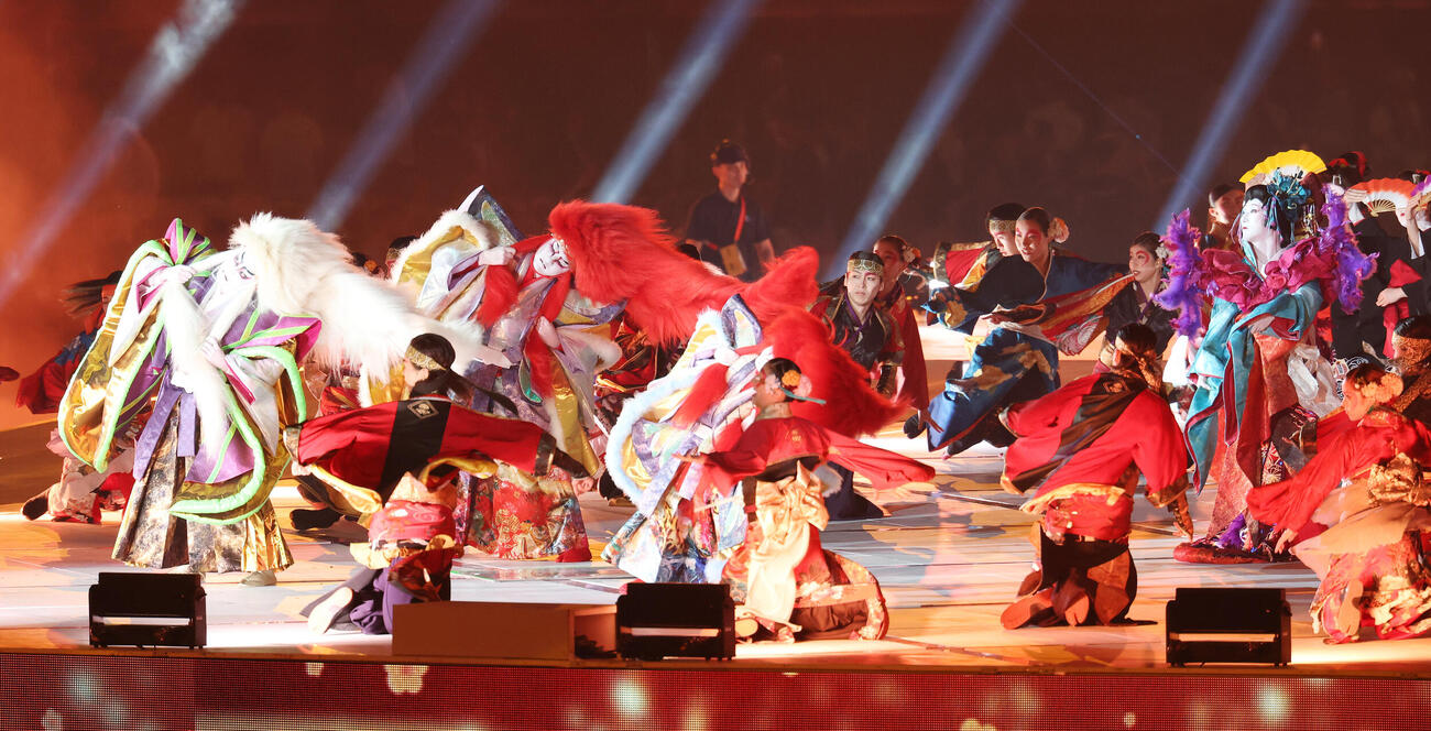 愛知・名古屋アジア大会の開会式で行われるパフォーマンス（撮影・宮地輝）