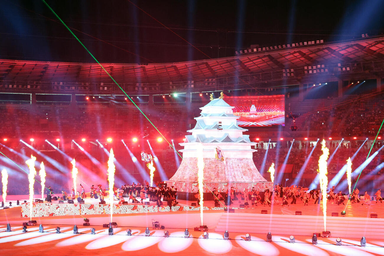 愛知・名古屋アジア大会の開会式で行われるパフォーマンス（撮影・宮地輝）
