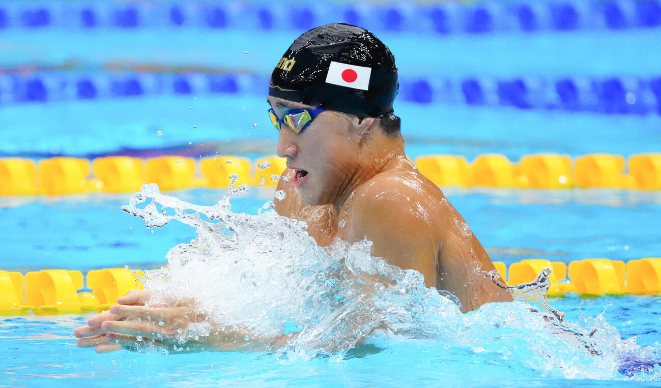男子100メートル平泳ぎ予選　力泳する大橋信（撮影・鈴木みどり）