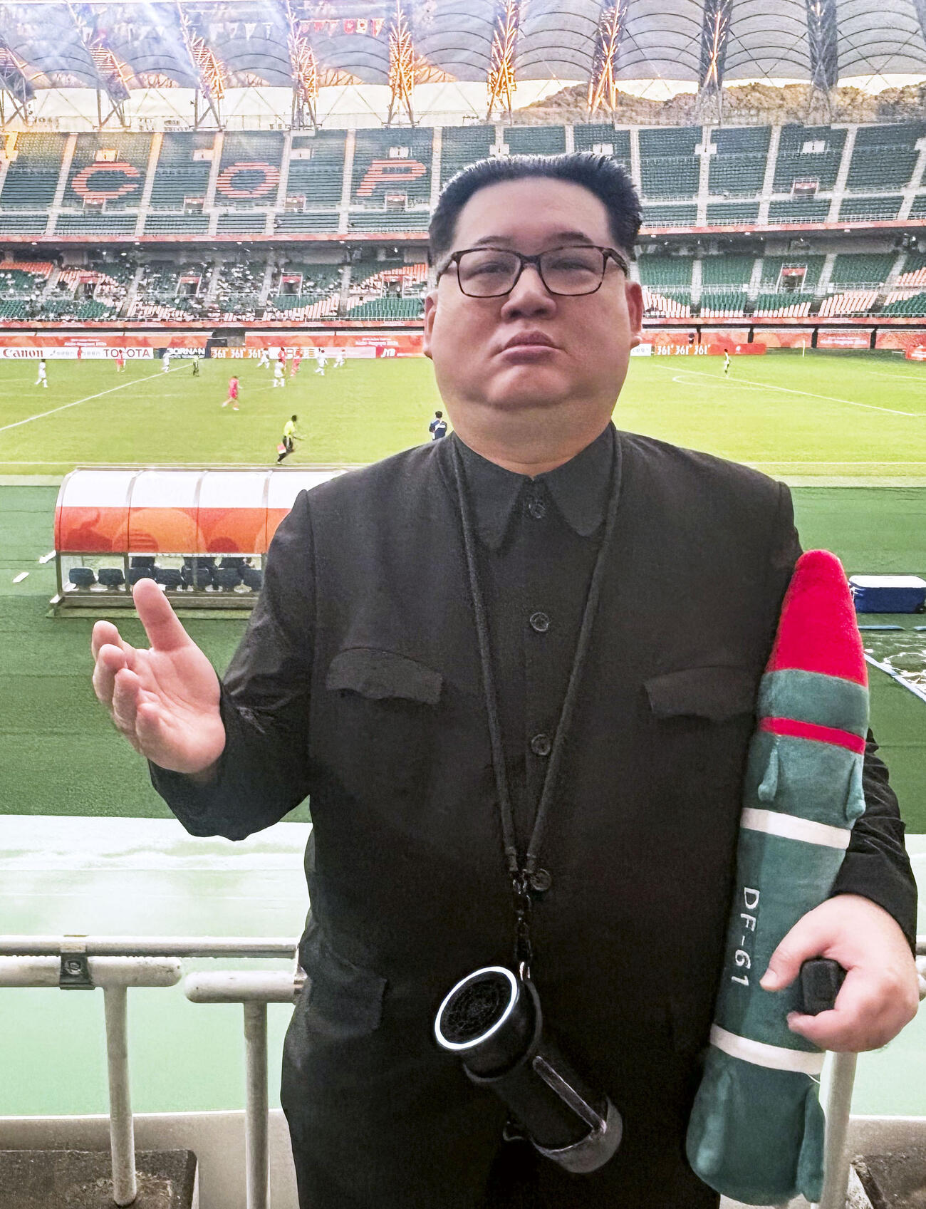 「ハワードX」と名乗る男性。北朝鮮の金正恩朝鮮労働党総書記のそっくりさんとして知られる（共同）