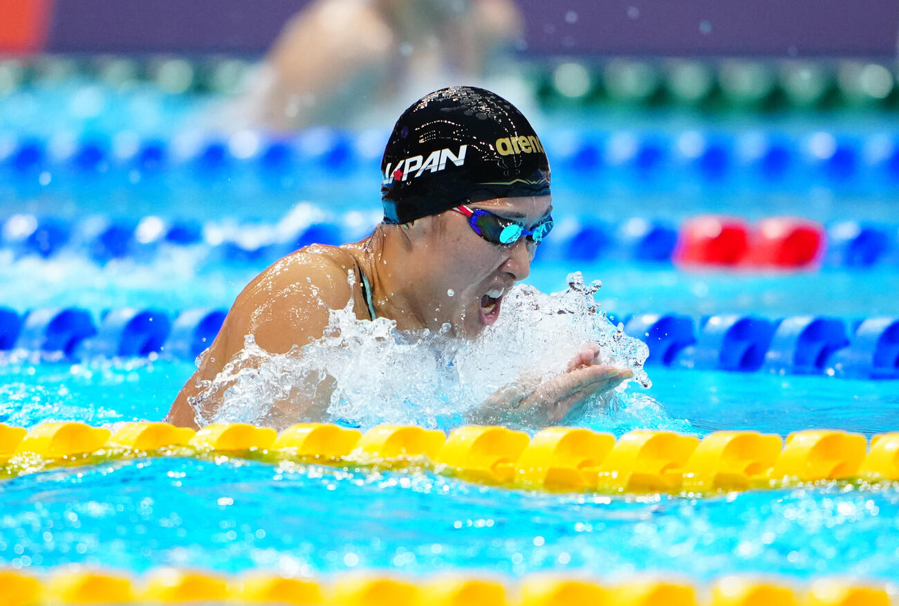 女子200メートル平泳ぎ決勝　力泳する鈴木聡美（撮影・鈴木みどり）