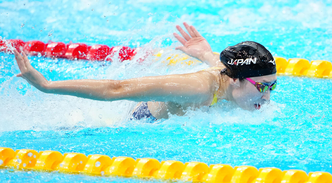 女子50メートルバタフライ予選　力泳する池江璃花子（撮影・鈴木みどり）