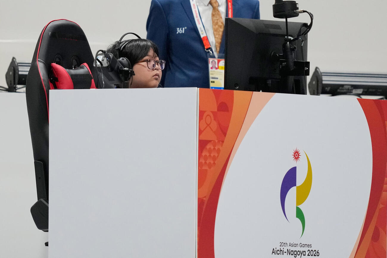 準々決勝での栗原悠輝（AP）