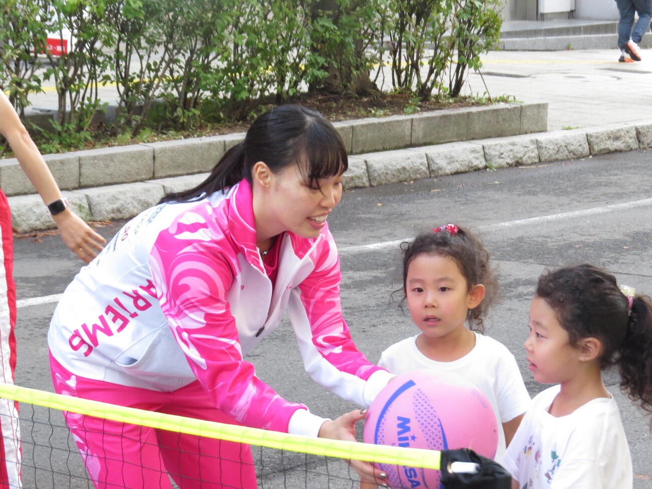 ミニバレー体験に参加したアルテミス北海道の長尾のどか