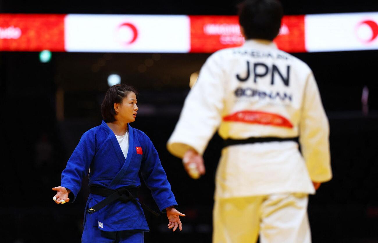 アジア大会　柔道女子70kg級準々決勝で反則負けとなった唐婧（ロイター）＝2026年10月1日
