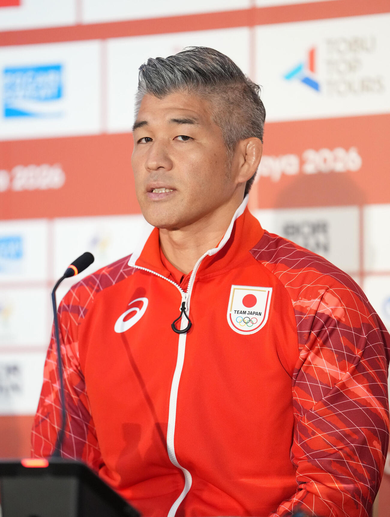 会見するTEAM JAPANの井上康生団長（撮影・森本幸一）