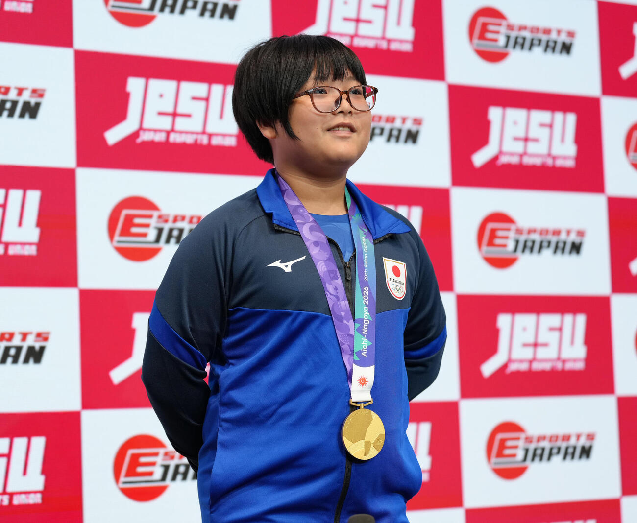 アジア大会金メダルの喜びを語るeスポーツ「ぷよぷよ」の栗原悠輝（撮影・足立雅史）