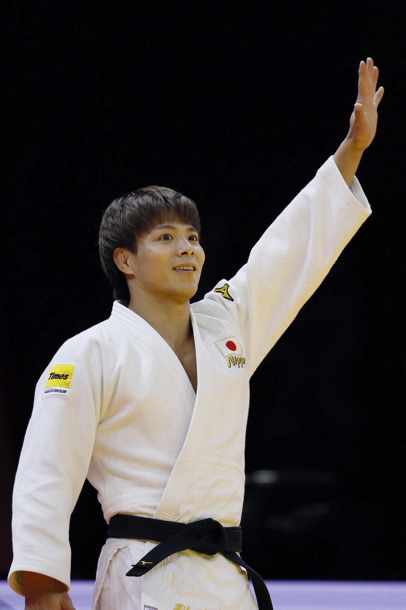 柔道の世界選手権男子66キロ級で日本男子単独最多となる5度目の優勝を果たした阿部一二三＝5日、アゼルバイジャン・バクー（共同）