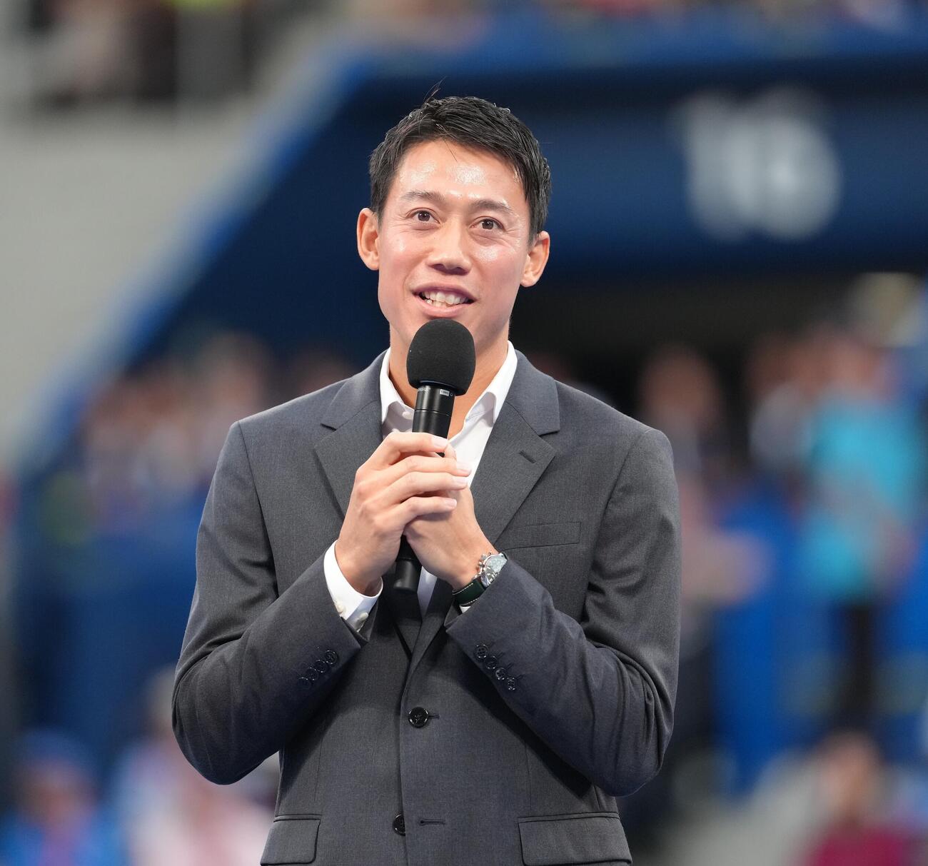 引退セレモニーに臨む錦織圭（撮影・足立雅史）