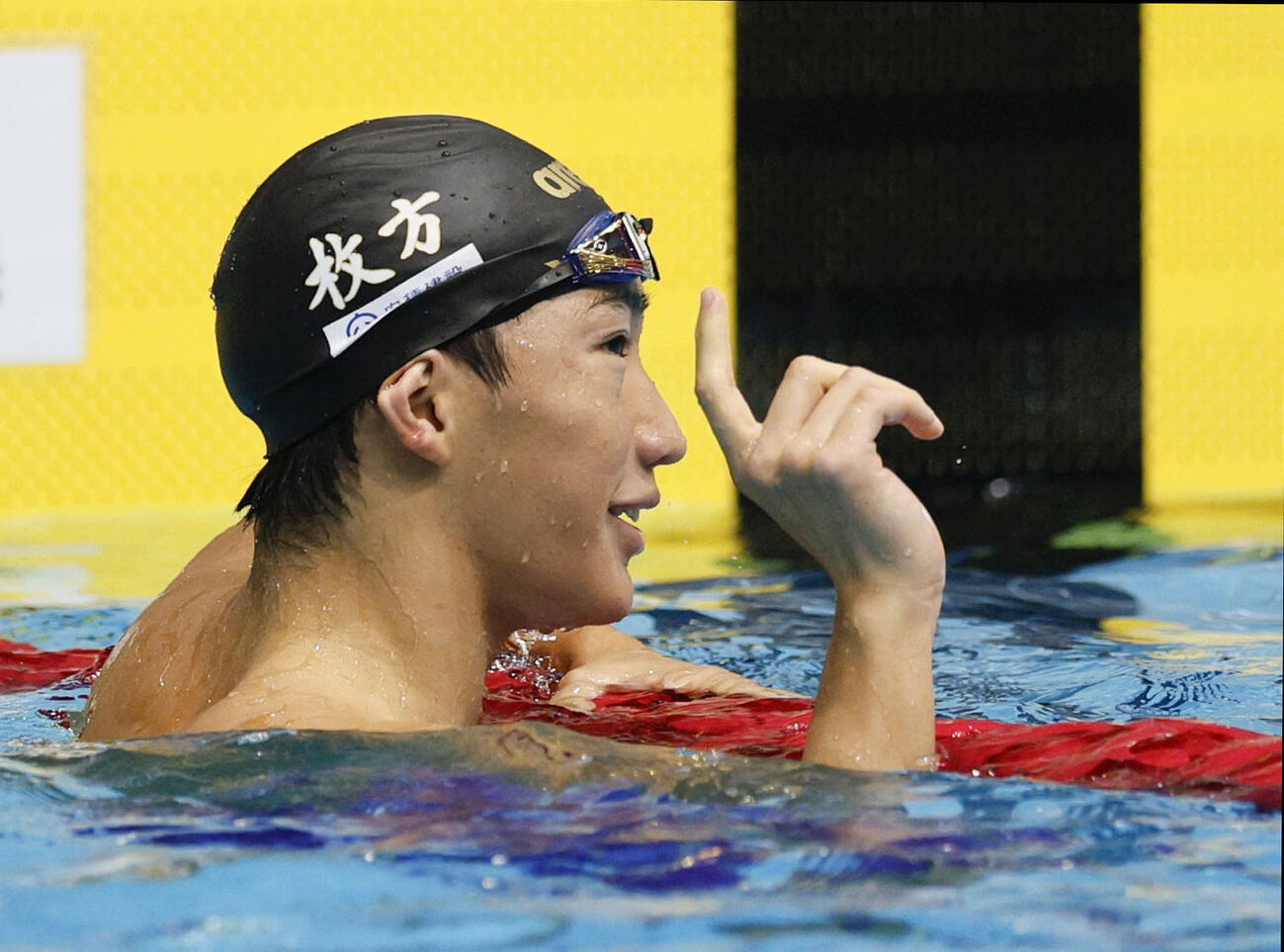 男子200メートル平泳ぎを短水路日本新の2分0秒12で制した大橋信＝SAGAサンライズパーク水泳場(共同)