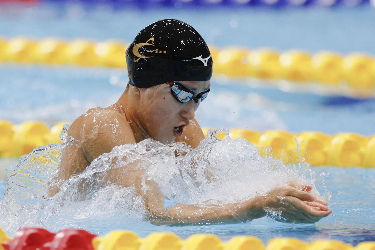 女子200メートル平泳ぎを制した加藤心冨＝SAGAサンライズパーク水泳場(共同)