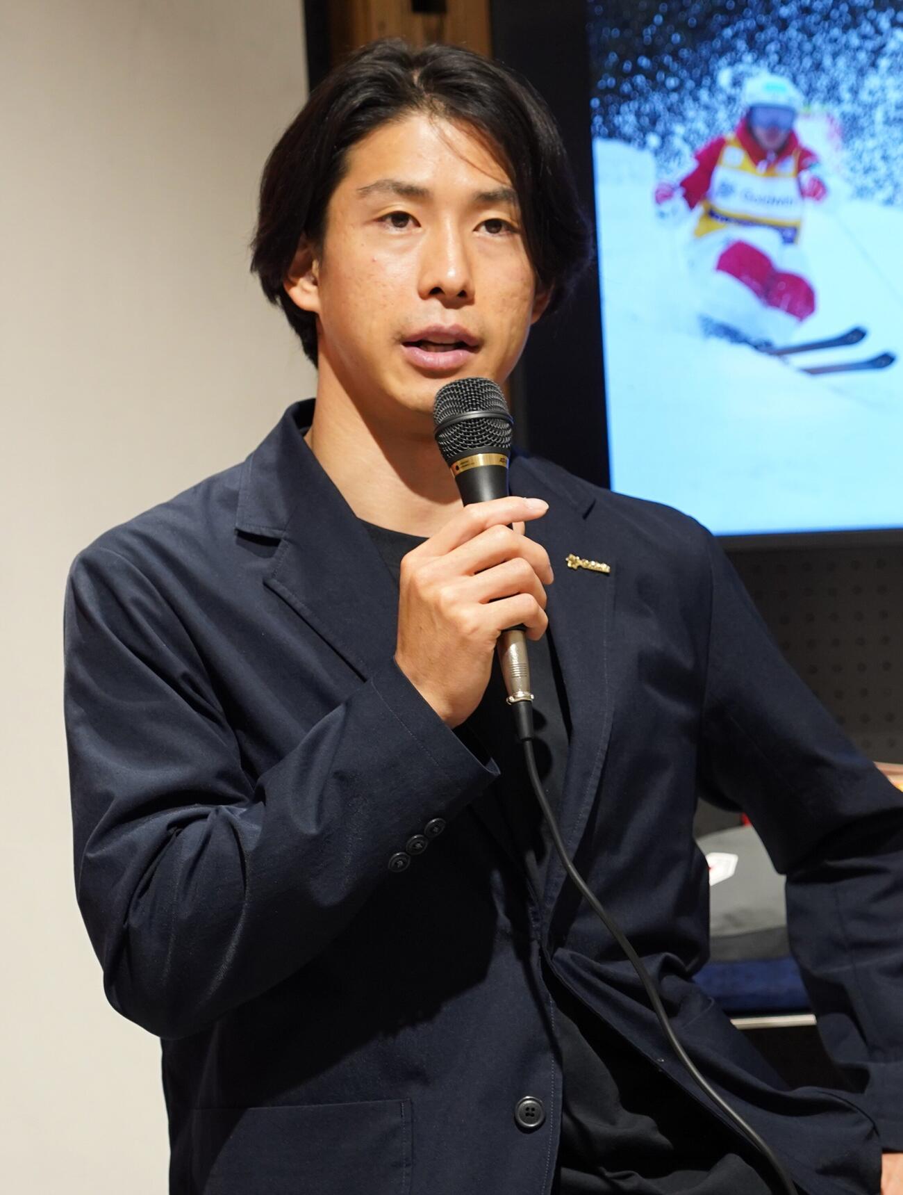 ゴールドウインのイベントに登壇したフリースタイルスキー・モーグル日本代表の堀島行真（撮影・栗林真菜）