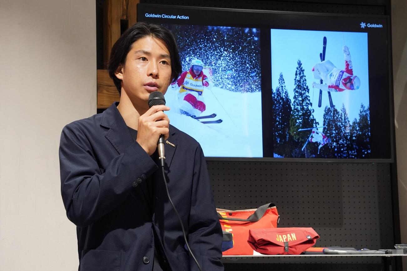 ゴールドウインのイベントに登壇したフリースタイルスキー・モーグル日本代表の堀島行真（撮影・栗林真菜）