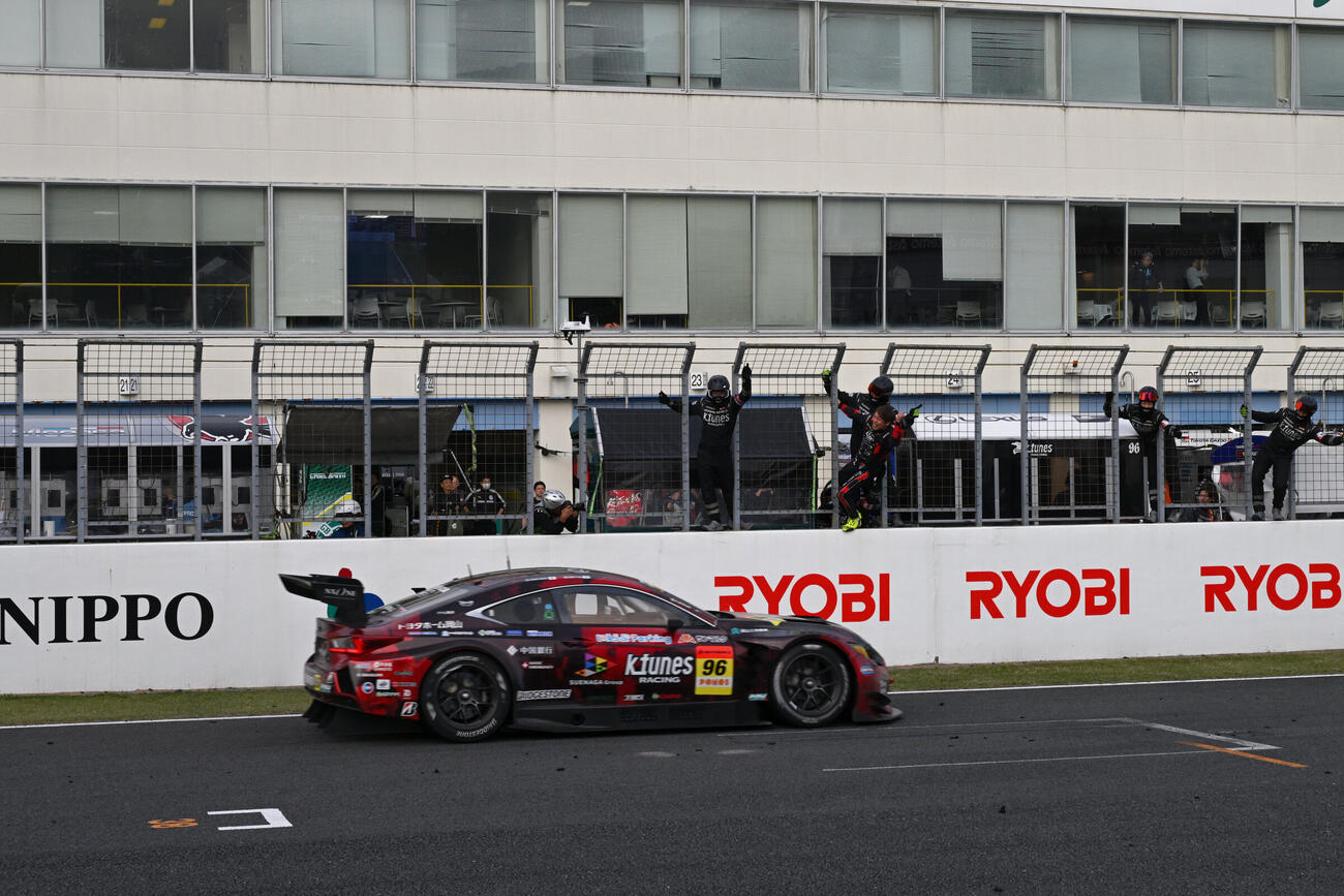 GT300クラスで優勝した96号車（GTA提供）
