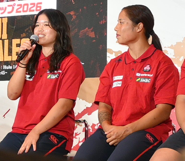 イベントに出席した女子日本代表の伊藤ちひろ（左）と香川メレ優愛ハヴィリ
