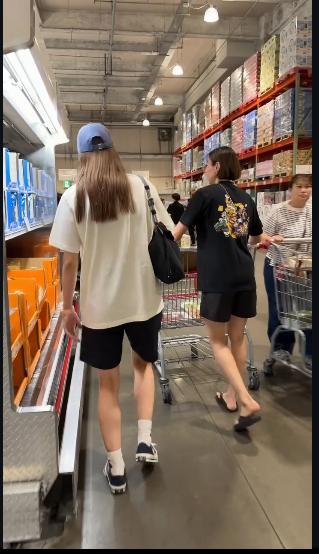 佐藤淑乃スタッフのインスタグラムから