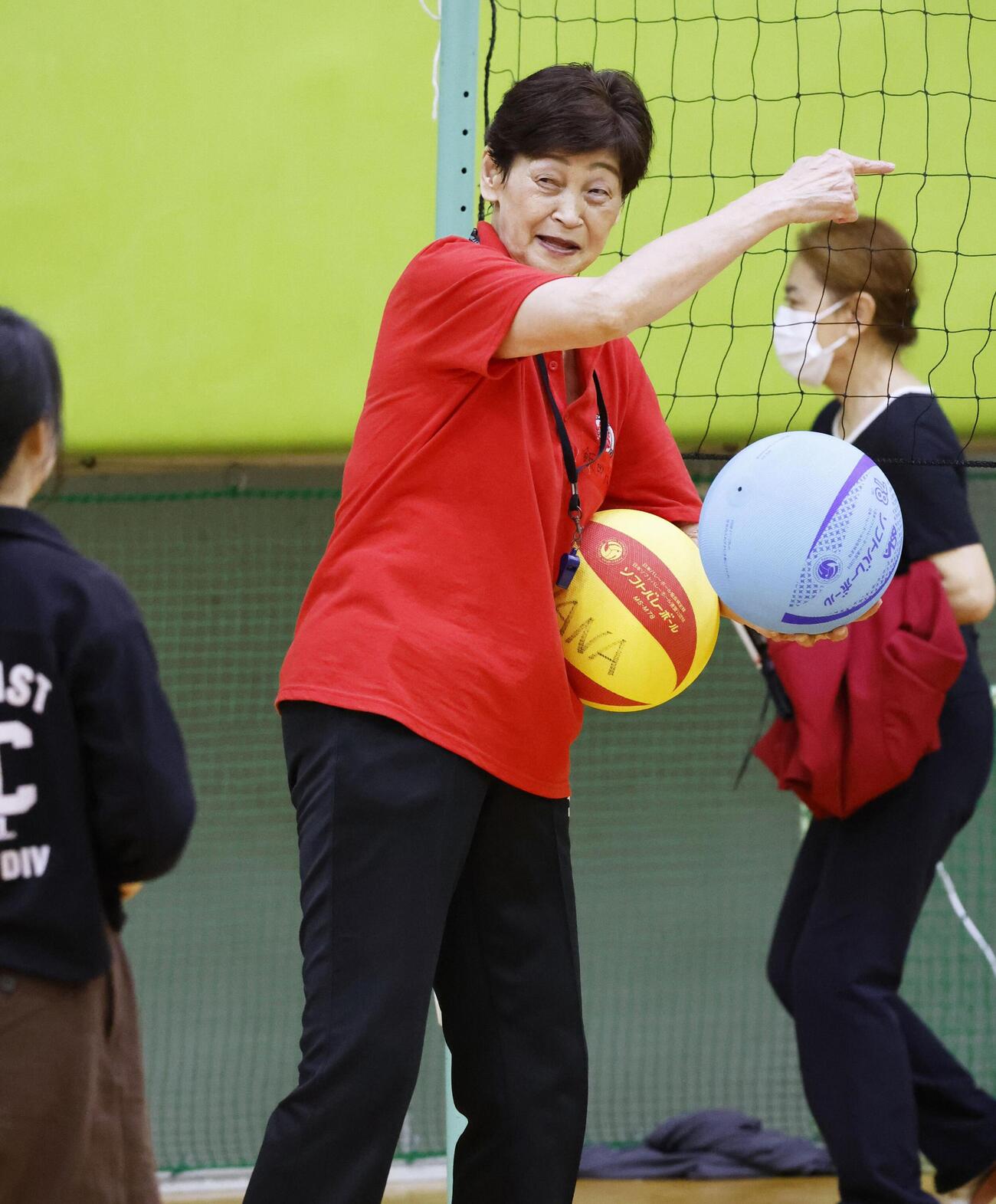 「アジアスポーツフェスタ2026」に参加した、モントリオール五輪バレーボール女子の金メダリスト、神白（旧姓飯田）高子さん＝横浜市(共同)