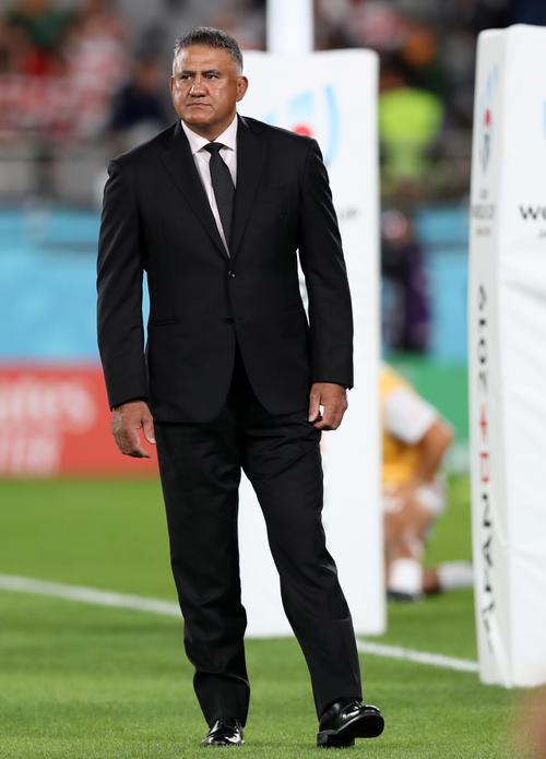 日本対南アフリカ　試合前、選手を見つめるジョセフ・ヘッドコーチ（撮影・狩俣裕三）