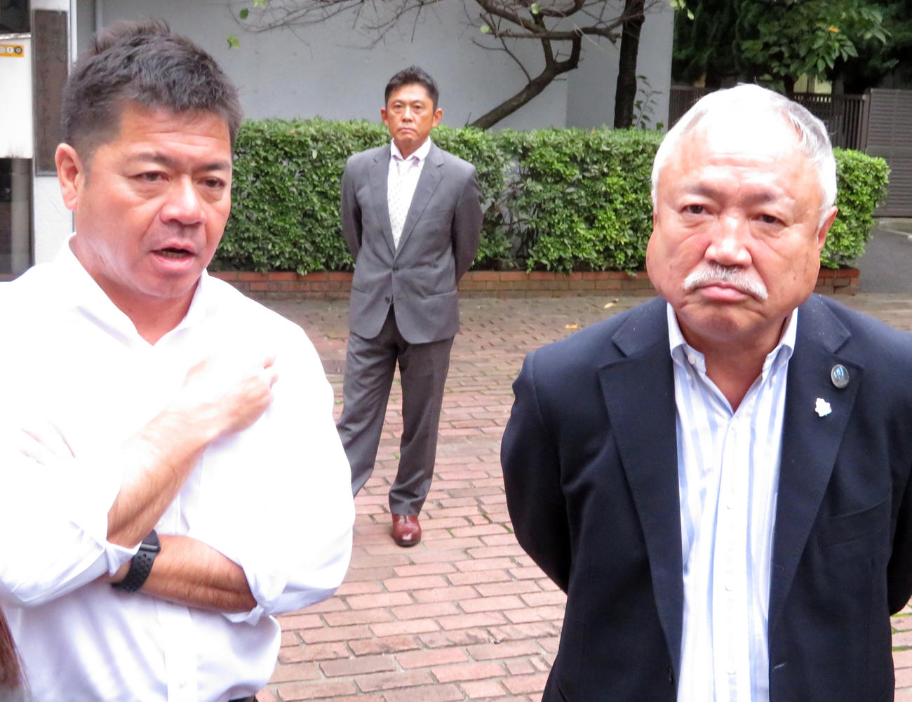 ジョセフHCの続投要請について、報道陣に説明する藤井強化委員長（左）と森会長（右）（撮影・峯岸佑樹）