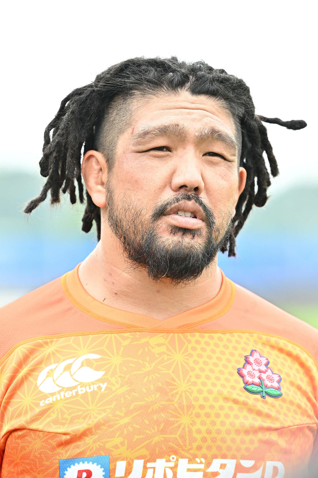 公開練習を終え取材に応じるフッカー堀江（撮影・滝沢徹郎）
