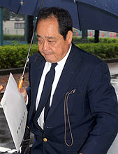 辞任した春口広監督