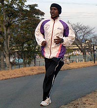 山梨学院大のモグスは練習で軽快な走りを披露する（撮影・高田文太）