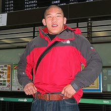 国際大会に向け渡欧する柔道男子１００キロ超級の石井（撮影・菅家大輔）